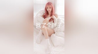 这是哪里的KTV求推荐～妹子的功力不一般 边唱歌边吃鸡边操逼！