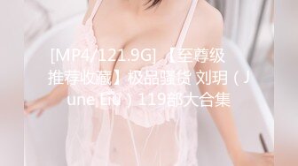 步行街跟踪抄底穿大T恤的美少妇+和男友逛街的JK美女