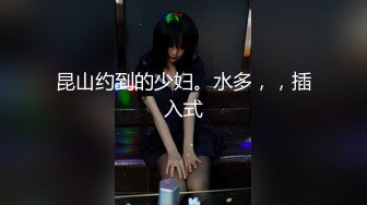 还在看书学习的小妹被摸湿了非常主动.