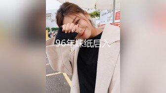 白皙翘臀美女少妇剧情演绎医院更衣室穿着网袜勾引医生啪啪打炮 无套后入站炮猛操粉穴 淫语对白