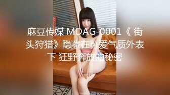 ⚡⚡⚡顶级女模最新！颜值巅峰秀人网当红女神模特【谢小蒽】诱人私拍，超细丁字泳裤勒住肥鲍露两瓣微露奶[MP4/2000MB]