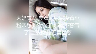 【新片速遞】 极具韵味的丝袜巨乳少妇，轻熟女❤️满足你所有的想象，黑丝、宽衣解带、足交、手撸，揉搓乳房，轻奢娇喘、流连忘返！[500M/MP4/20:19]