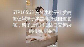 丰满肉感良家轻熟妇酒店约啪粉丝放福利,奶子哺育过两个孩子,下垂了