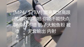 超骚的人妻少妇跟大哥在家激情啪啪玩的真嗨啊，全程露脸69口交，骑在大哥脖子被舔逼好刺激