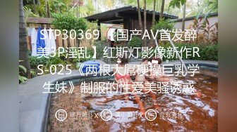 《震撼✅网红私拍㊙️泄密》群狼求档Onlyfans百万粉丝可盐可甜撸铁健身教练Yum露脸私拍第三弹啪啪紫薇非常反差 (3)