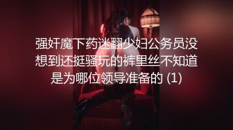 商场女厕全景偷拍长裙美女换姨妈巾